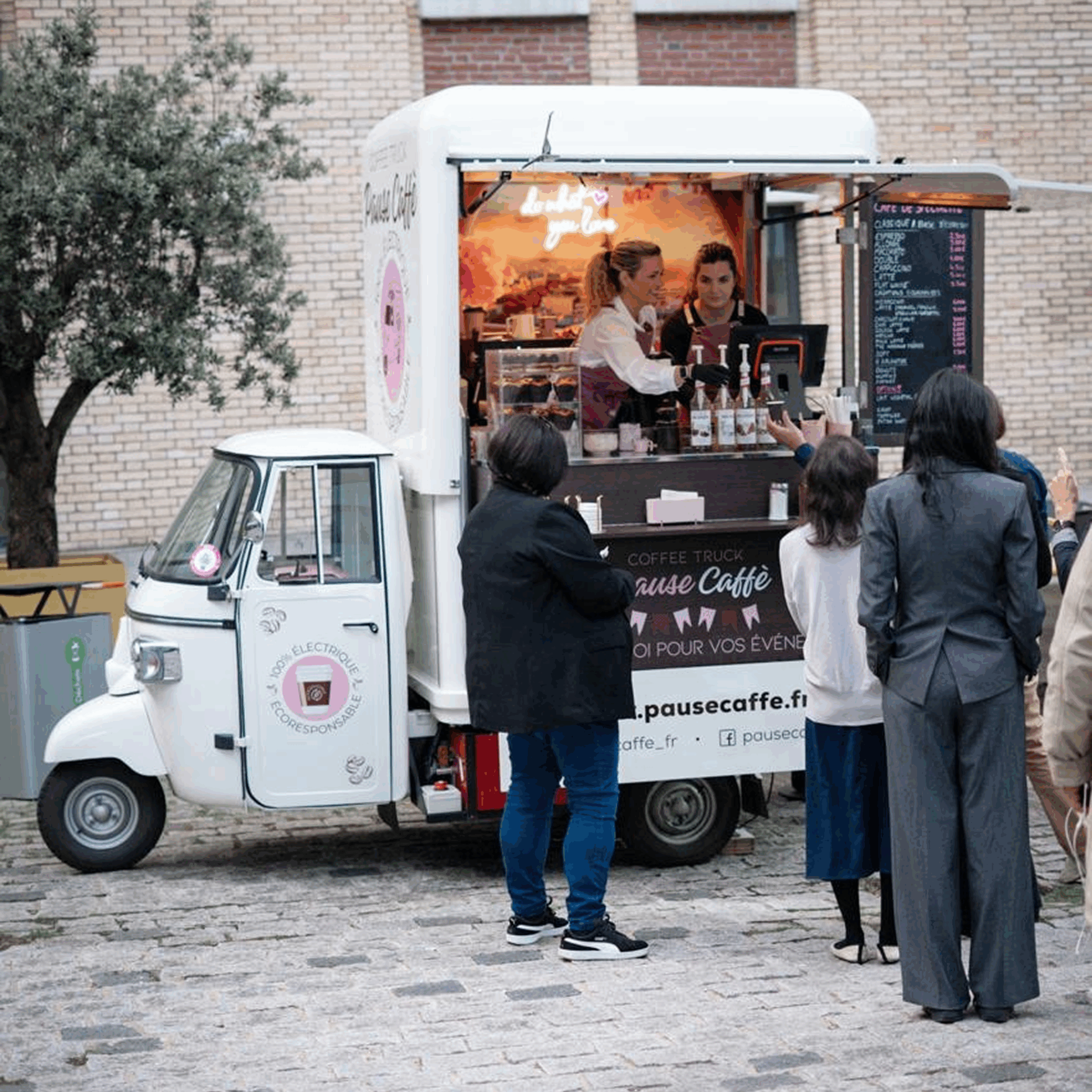 Pause caffe shooting service